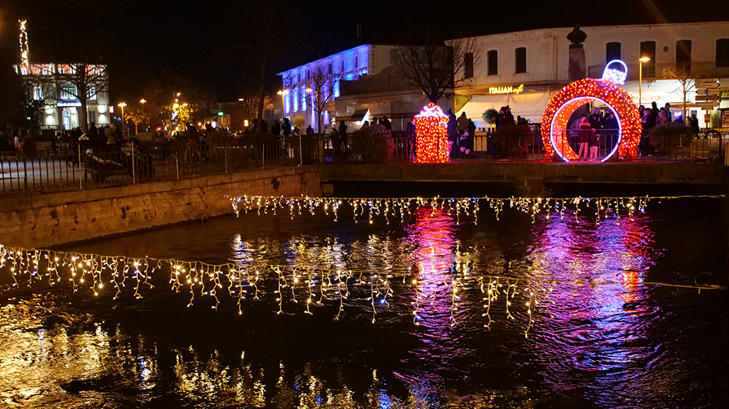 Un Noël En Californie: Les Lumières De La Ville Événement: Isle sur la Sorgue
